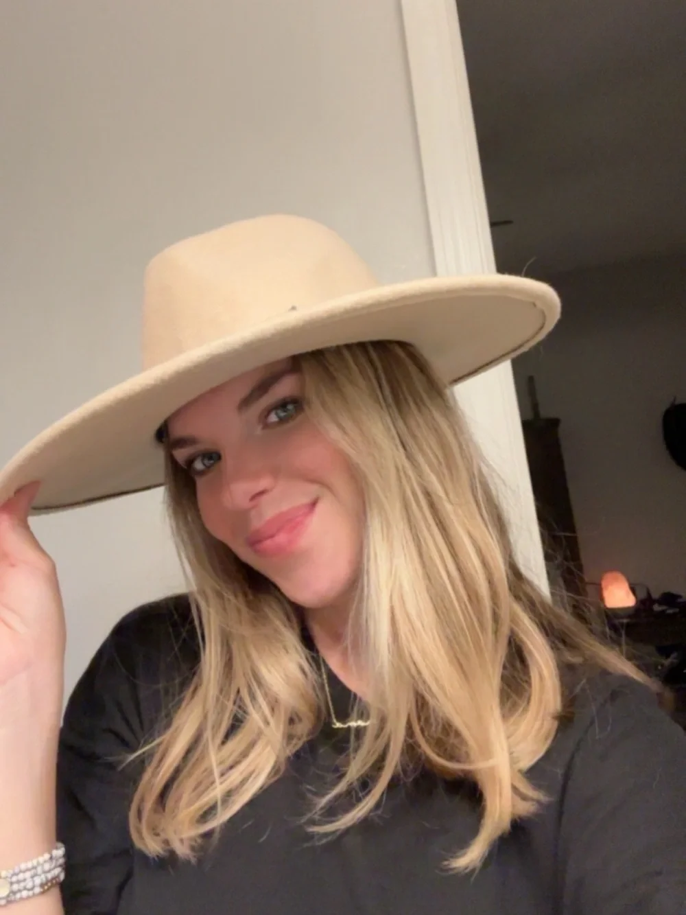 Wide Brim Felt Hat - Cream Women’s Fashion Hat